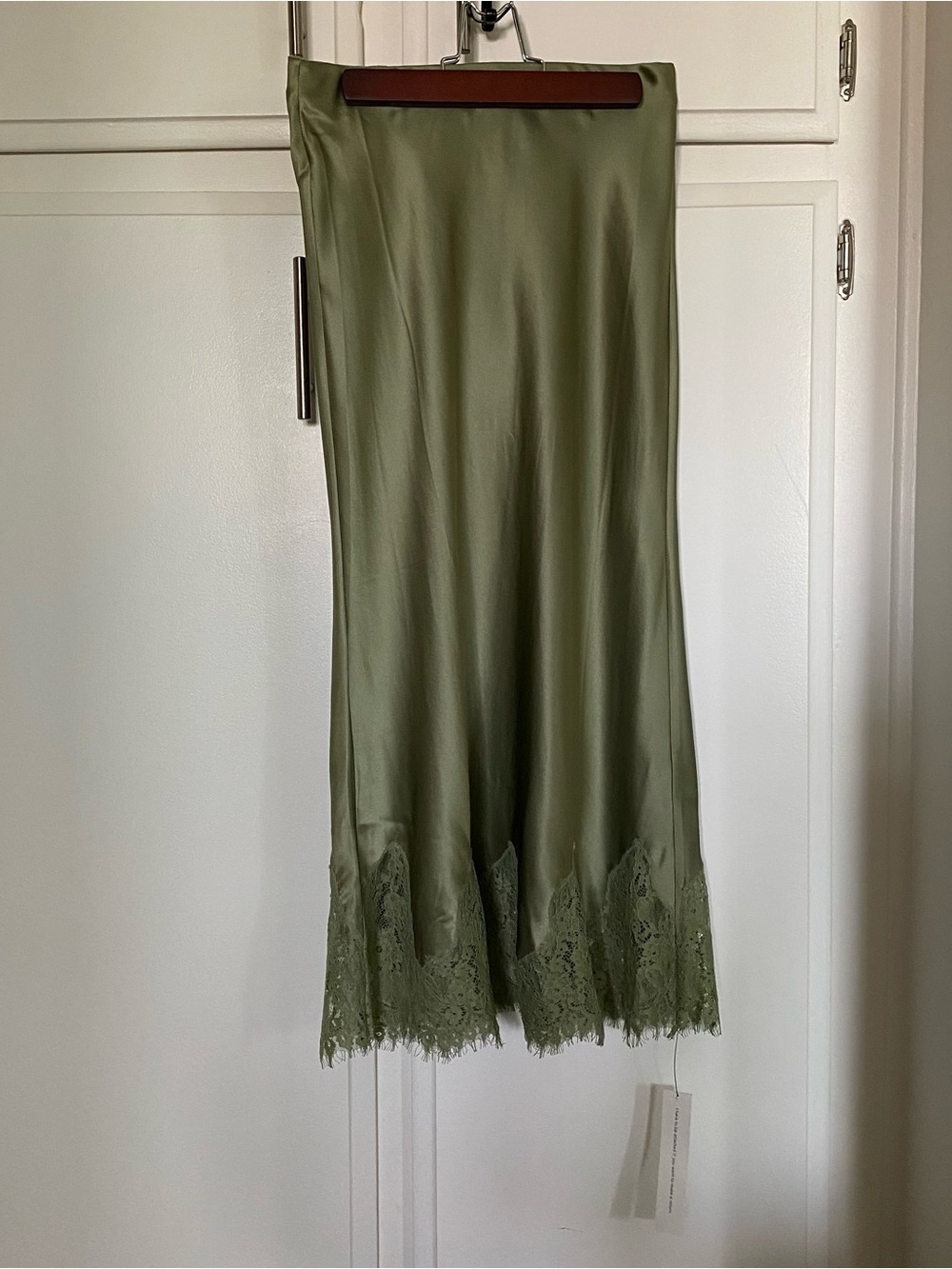 Reformation Carolina Silk Skirt - Picture 3 of 7